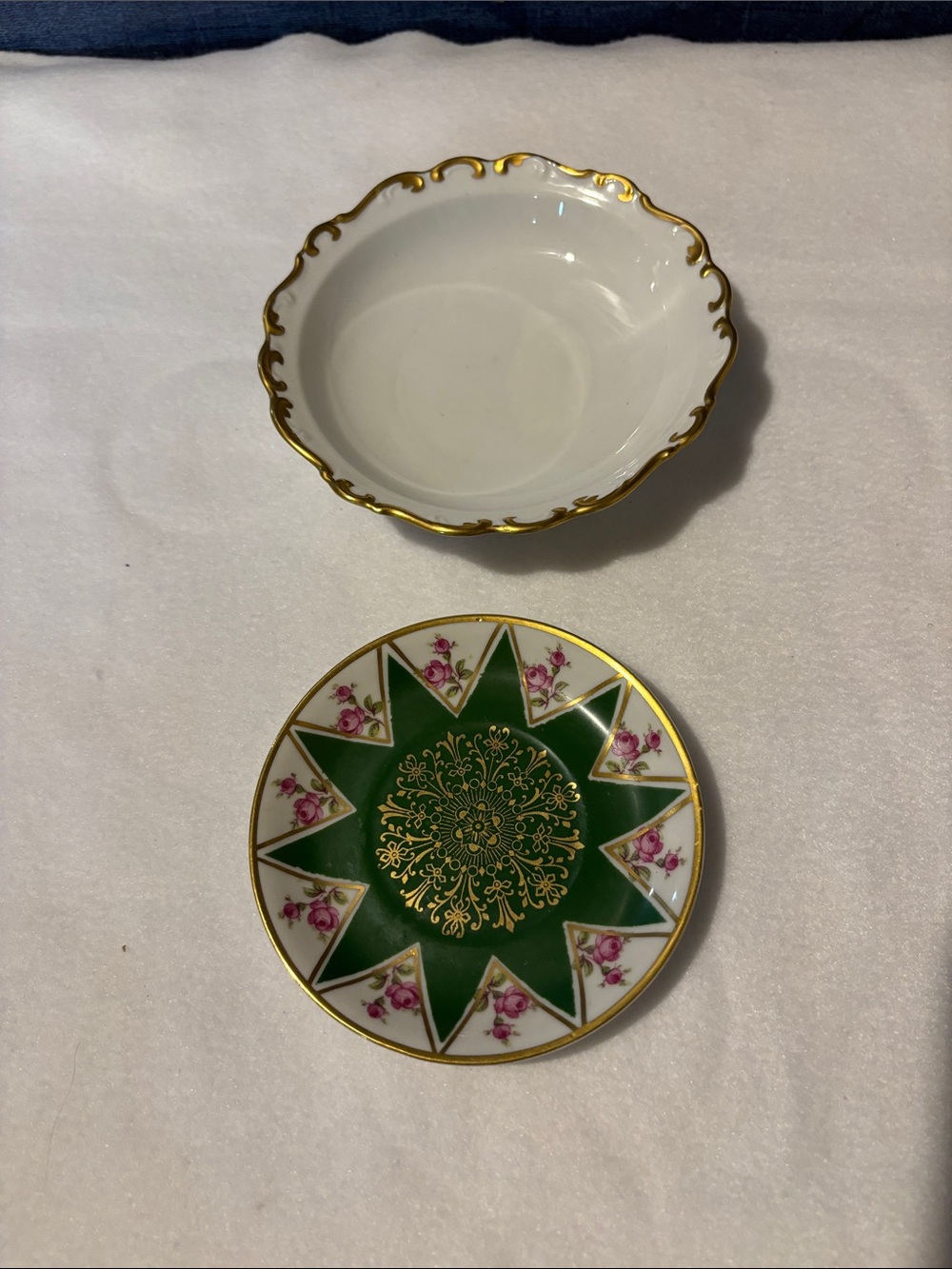 Porcelain Decorative Dishes  in Green, White and Gold( Germany)